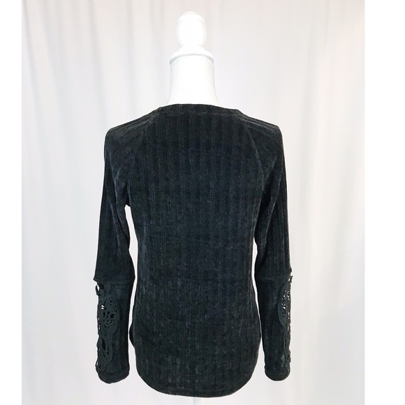 Knox Rose Black Velvet Tunic with Crochet Detail - Picture 4 of 5